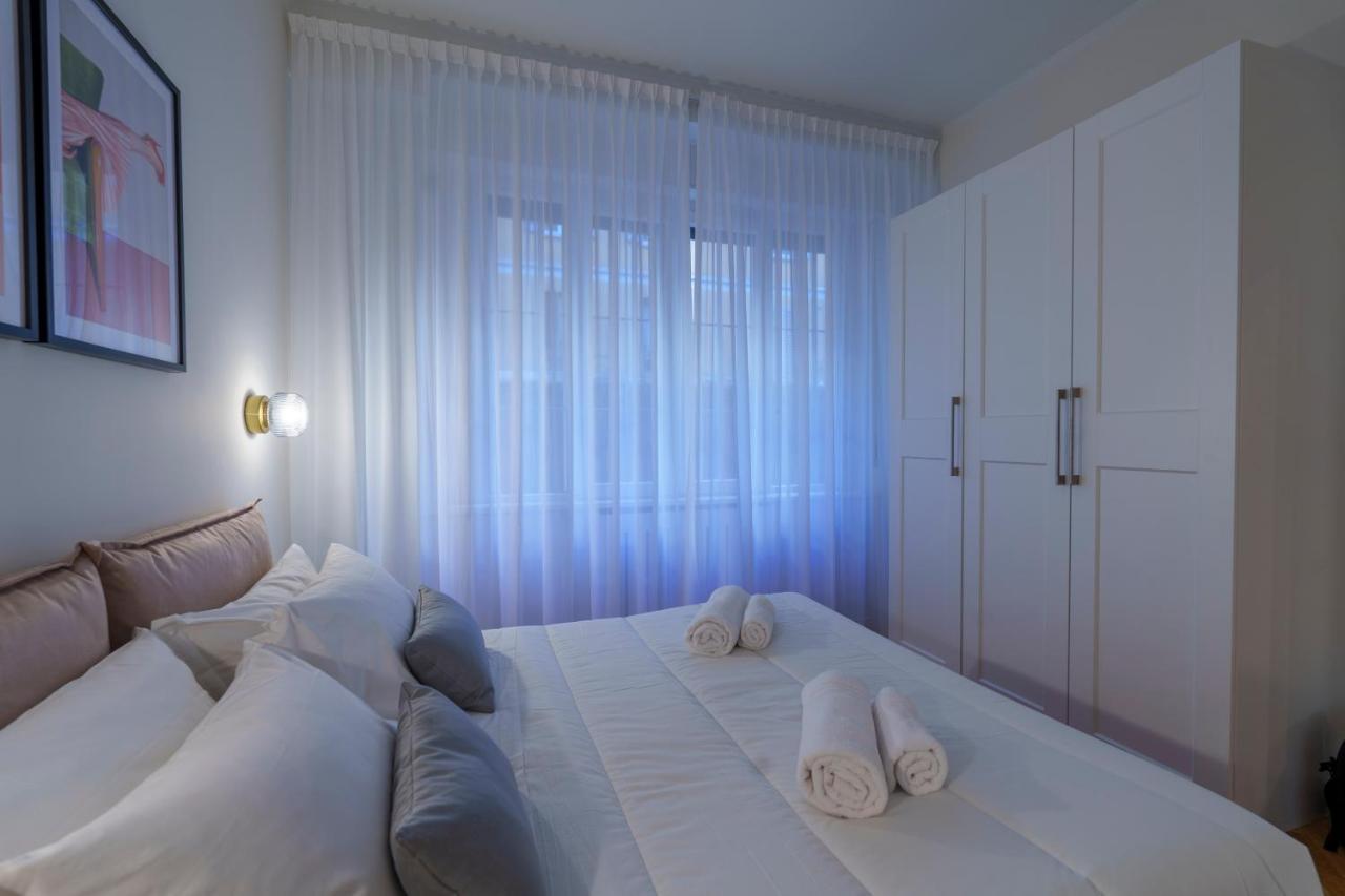 Ferienwohnung Porta Venezia-Trilocale-Luxury Con Wifi-Neflix Mailand Exterior foto